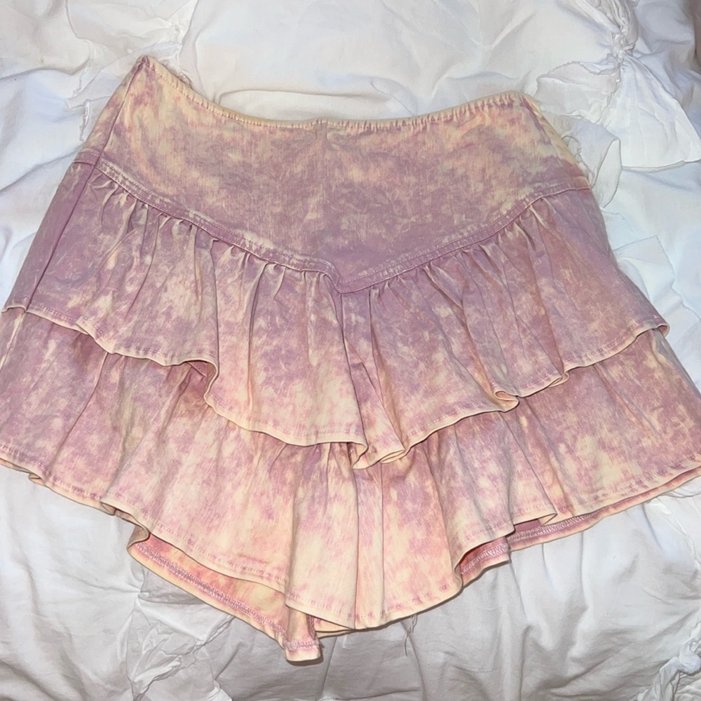 Pink ruffle denim mini skirt
